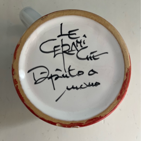 Deruta Italian Hand Painted Pottery Mug with Grape Motif. Signed. - Picture 3 of 7